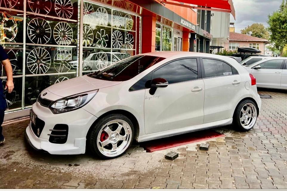 R1 Wheels 18 inç 5*114.3 ET25 Krom Jant Takımı (J-1550) - KolayOto