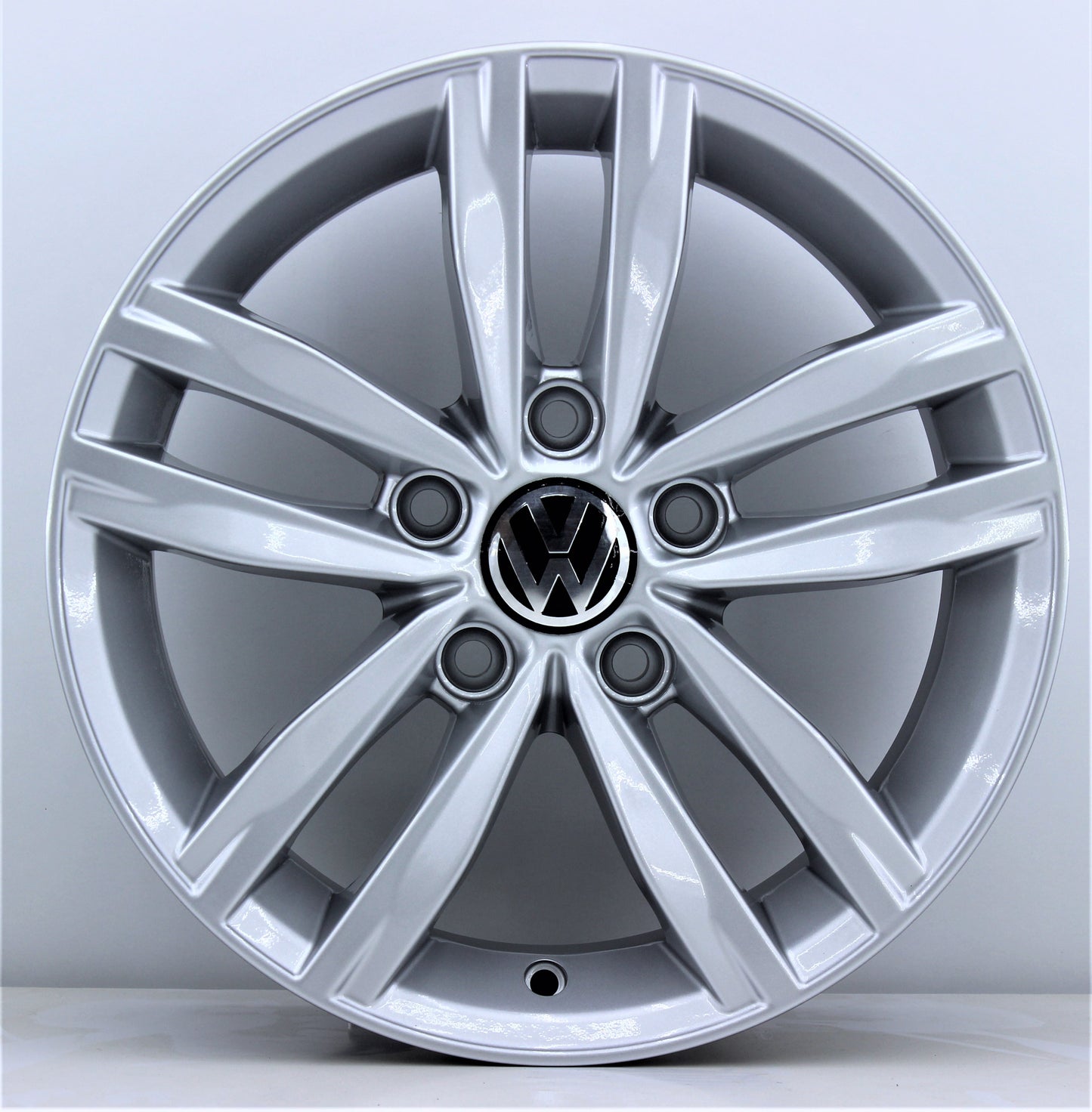 R1 Wheels 15 inç 5*112 ET35 Metalik Gri Jant Takımı (J-412) Modelleri