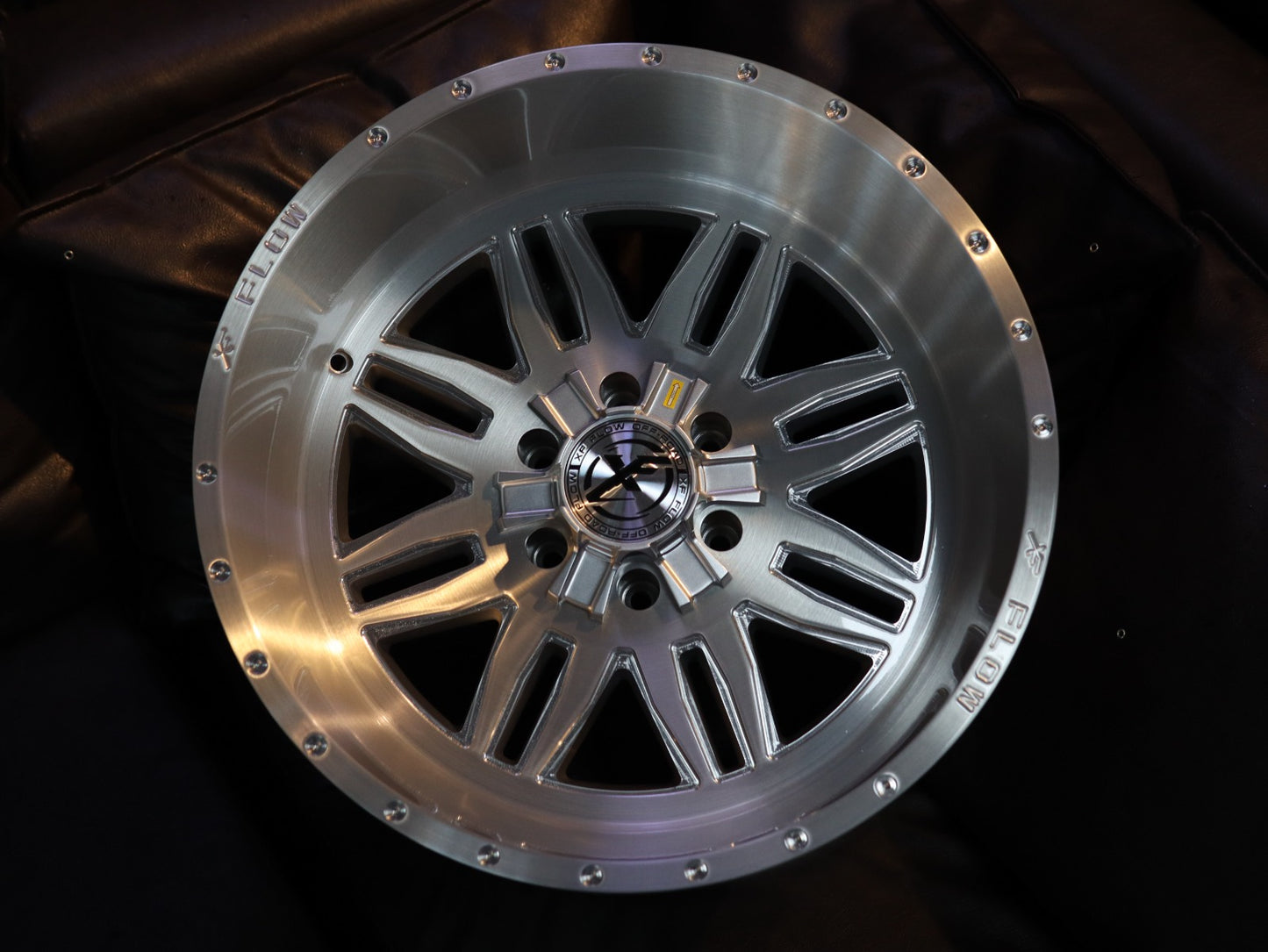 R1 Wheels 20 inç 6*139.7 ET44 Metalik Gri Jant Takımı (J-2043) - KolayOto