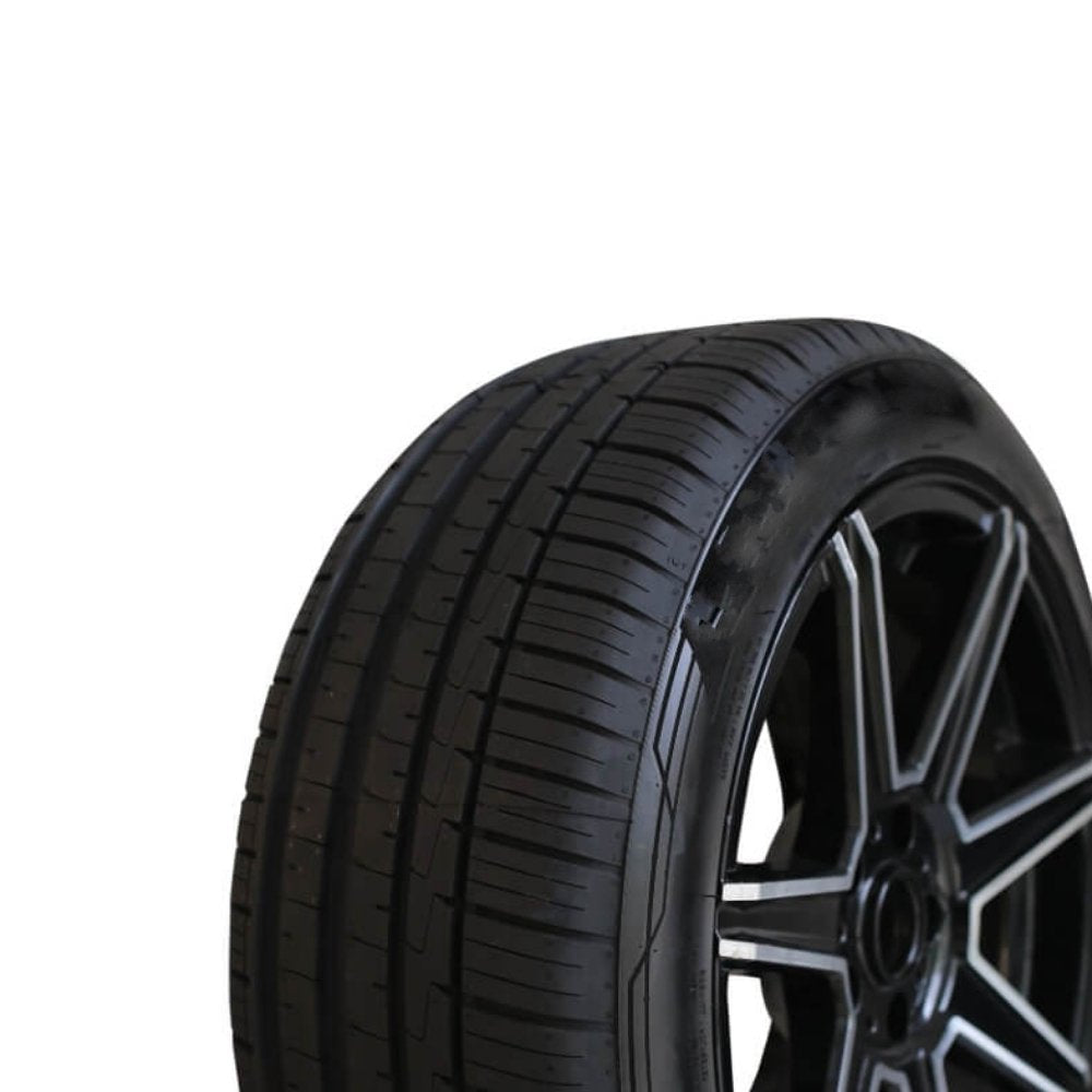Montreal Dynamic UHP 205/55R17 93W Lastiği