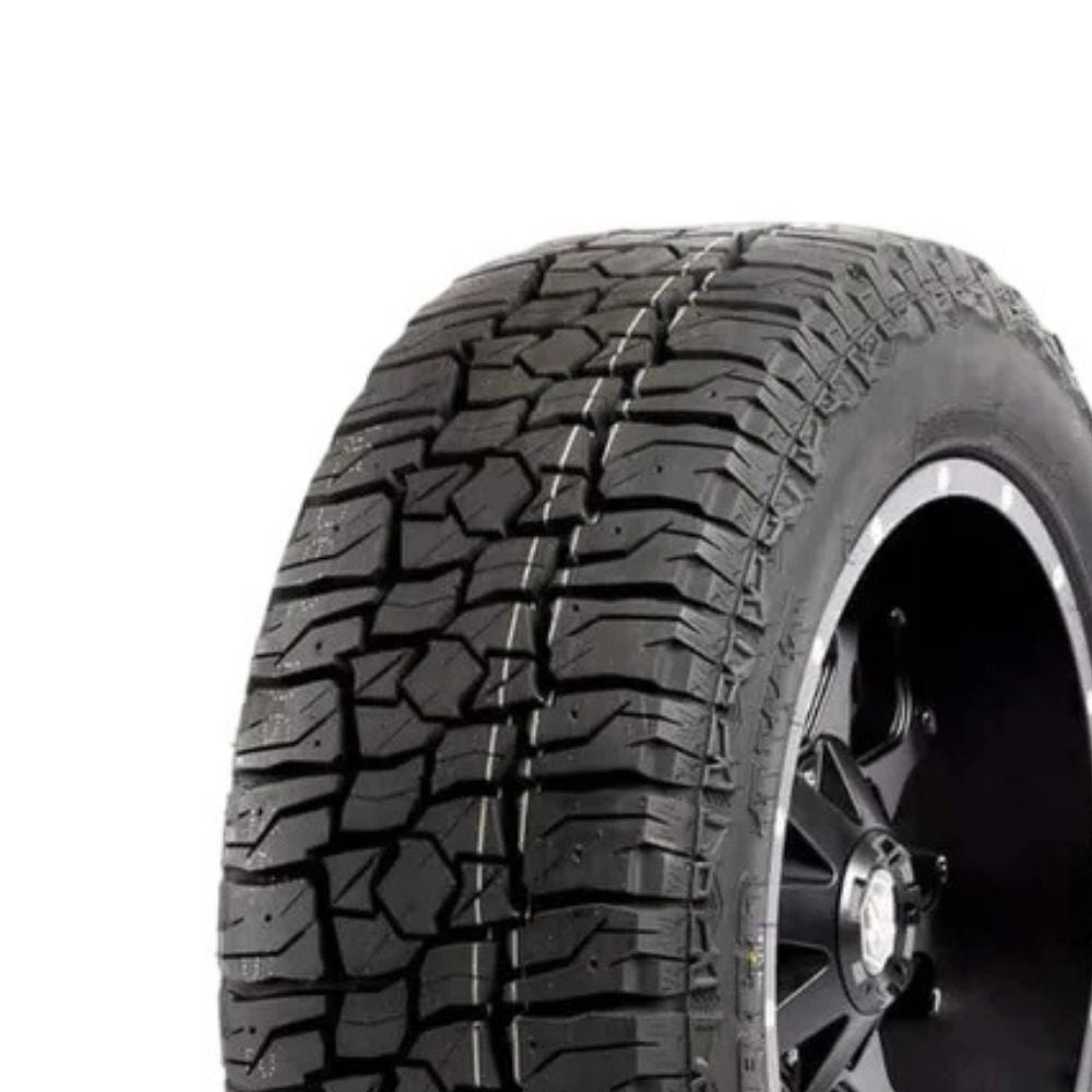 Suretrac Wide Climber AWT 235/75R15 109S