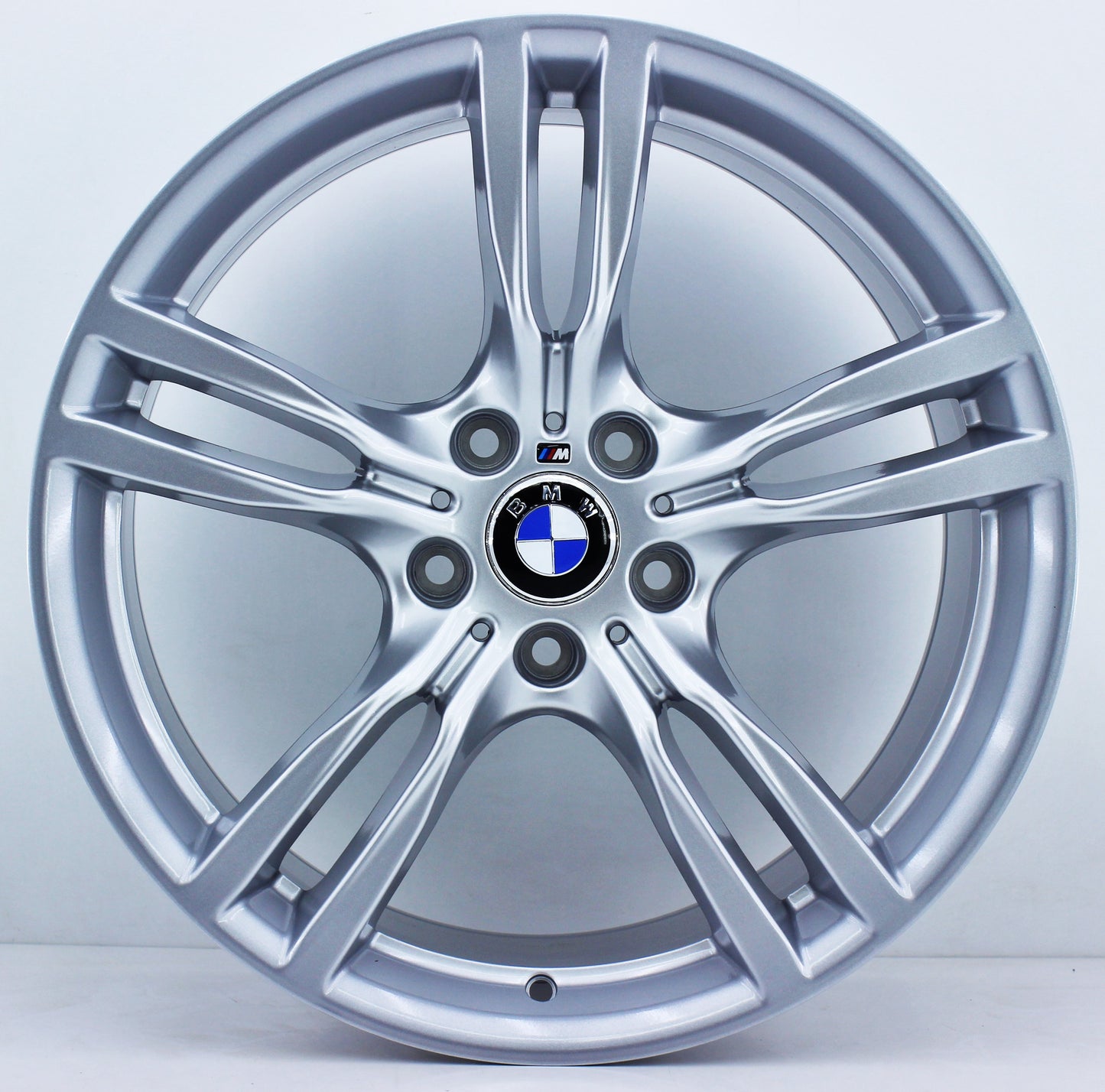 R1 Wheels 19 inç 5*120 ET45 Metalik Gri Jant Takımı (J-226) - KolayOto