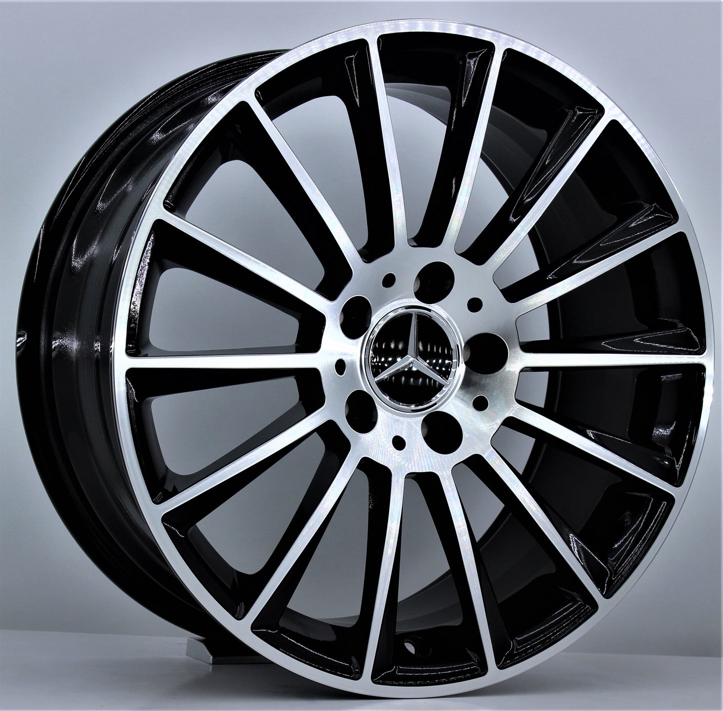 R1 Wheels 19 inç 5*112 ET48 Siyah Jant Takımı (J-342) - KolayOto