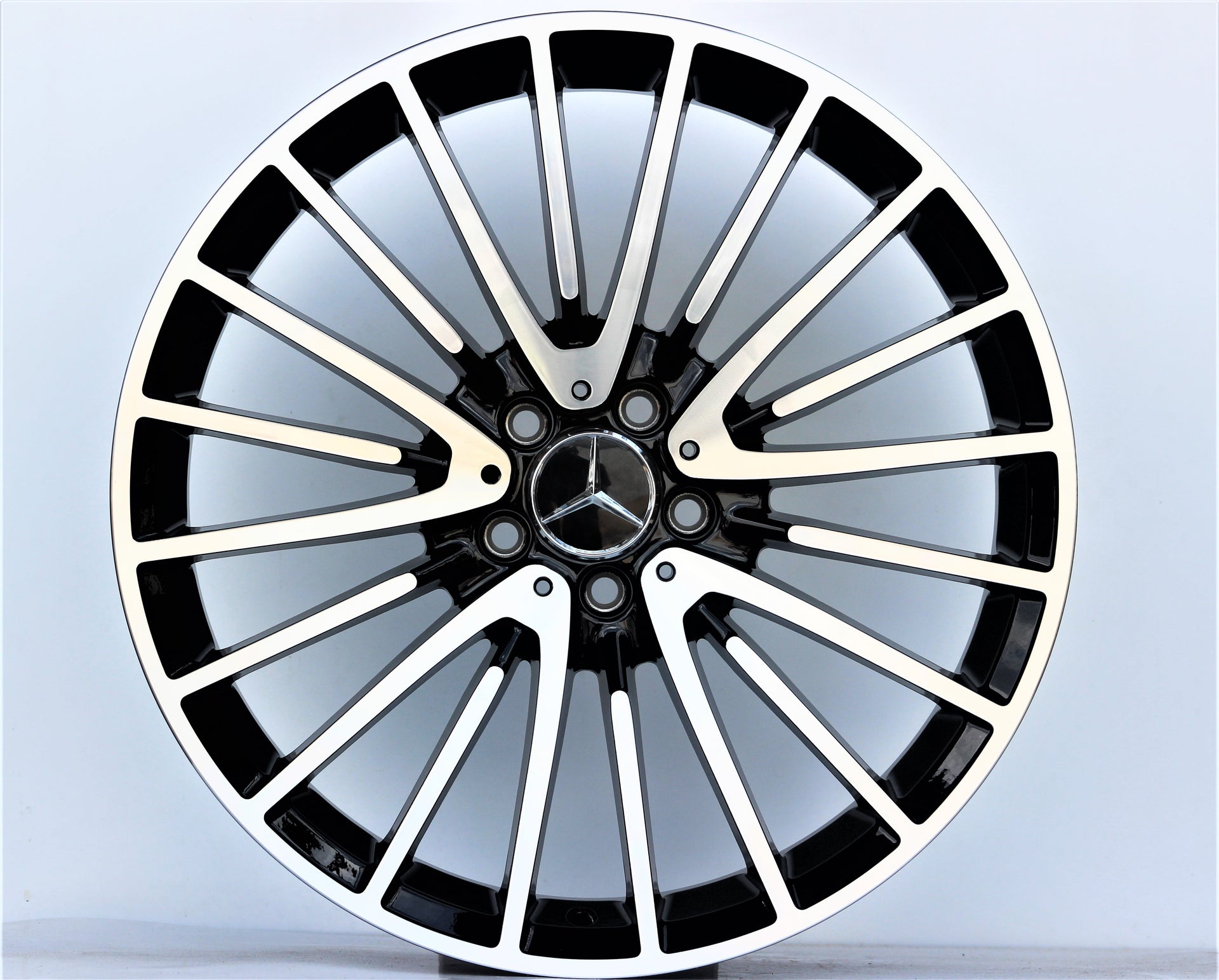R1 Wheels 20 inç 5*112 ET38 Siyah Jant Takımı (J-340) - KolayOto