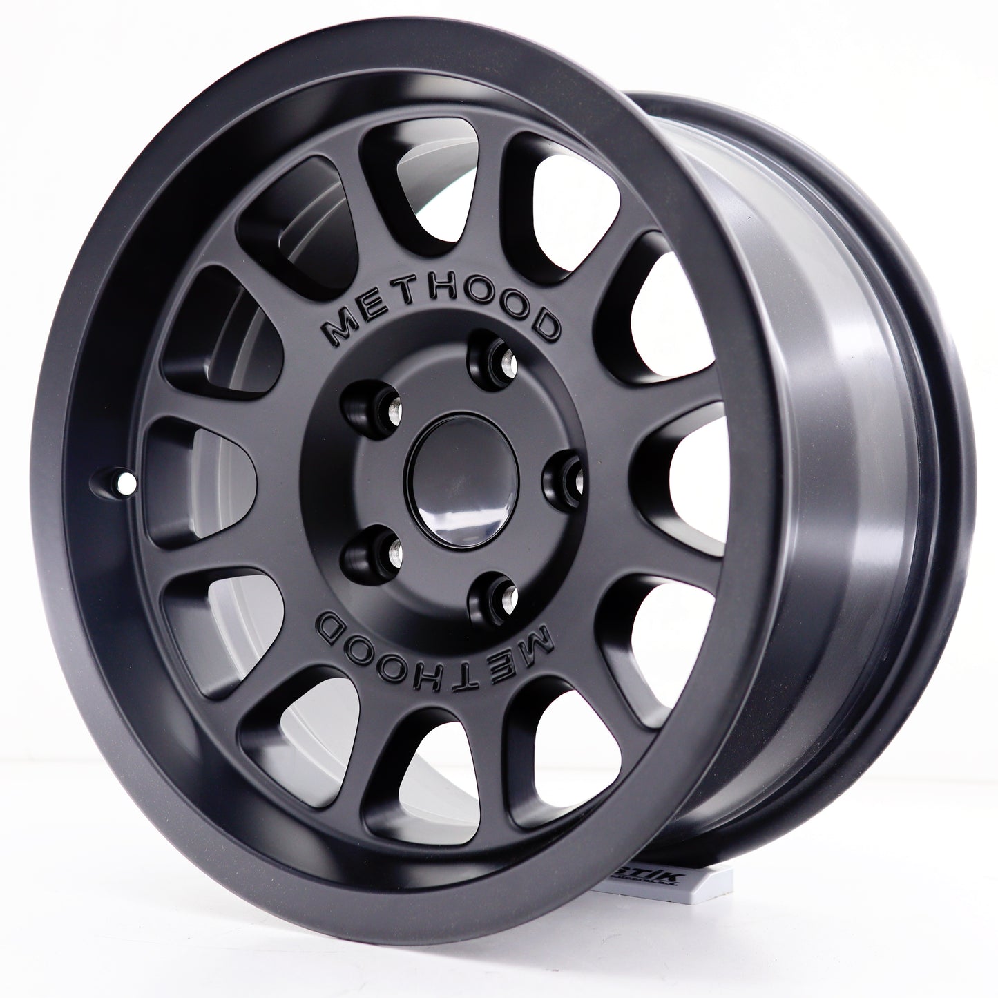 R1 Wheels 16 inç 5*139.7 ET25 Mat Siyah Jant Takımı (J-1057) - KolayOto