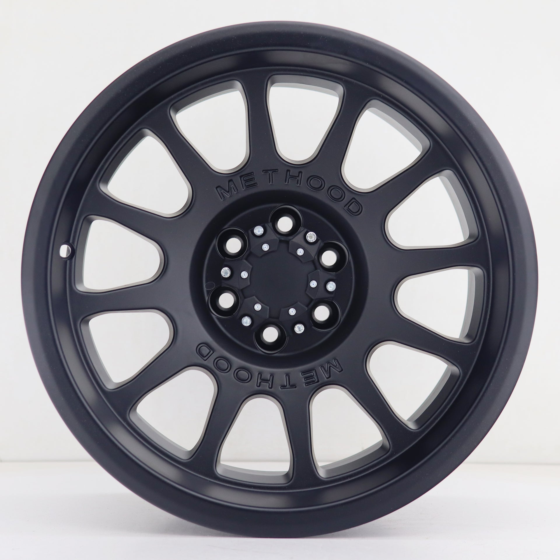 R1 Wheels 17 inç 6*114.3 ET30 Mat Siyah Jant Takımı (J-800) - KolayOto