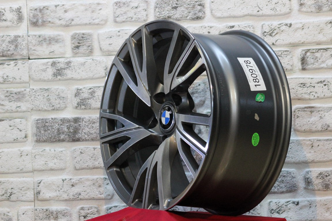 R1 Wheels 18 inç 5*120 ET45 Metalik Gri Jant Takımı (J-2031) - KolayOto