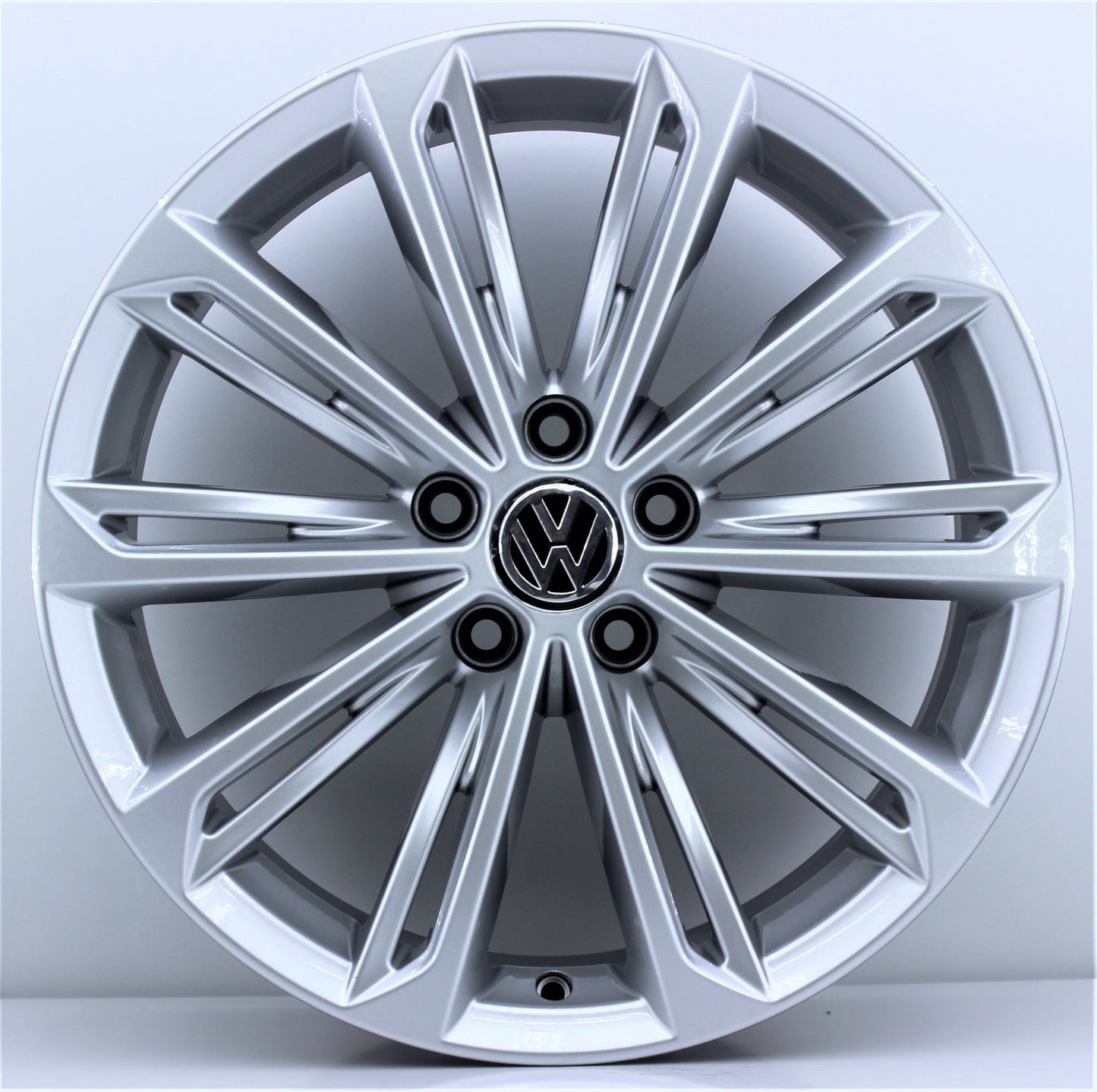 R1 Wheels 18 inç 5*112 ET40 Metalik Gri Jant Takımı (J-251) - KolayOto