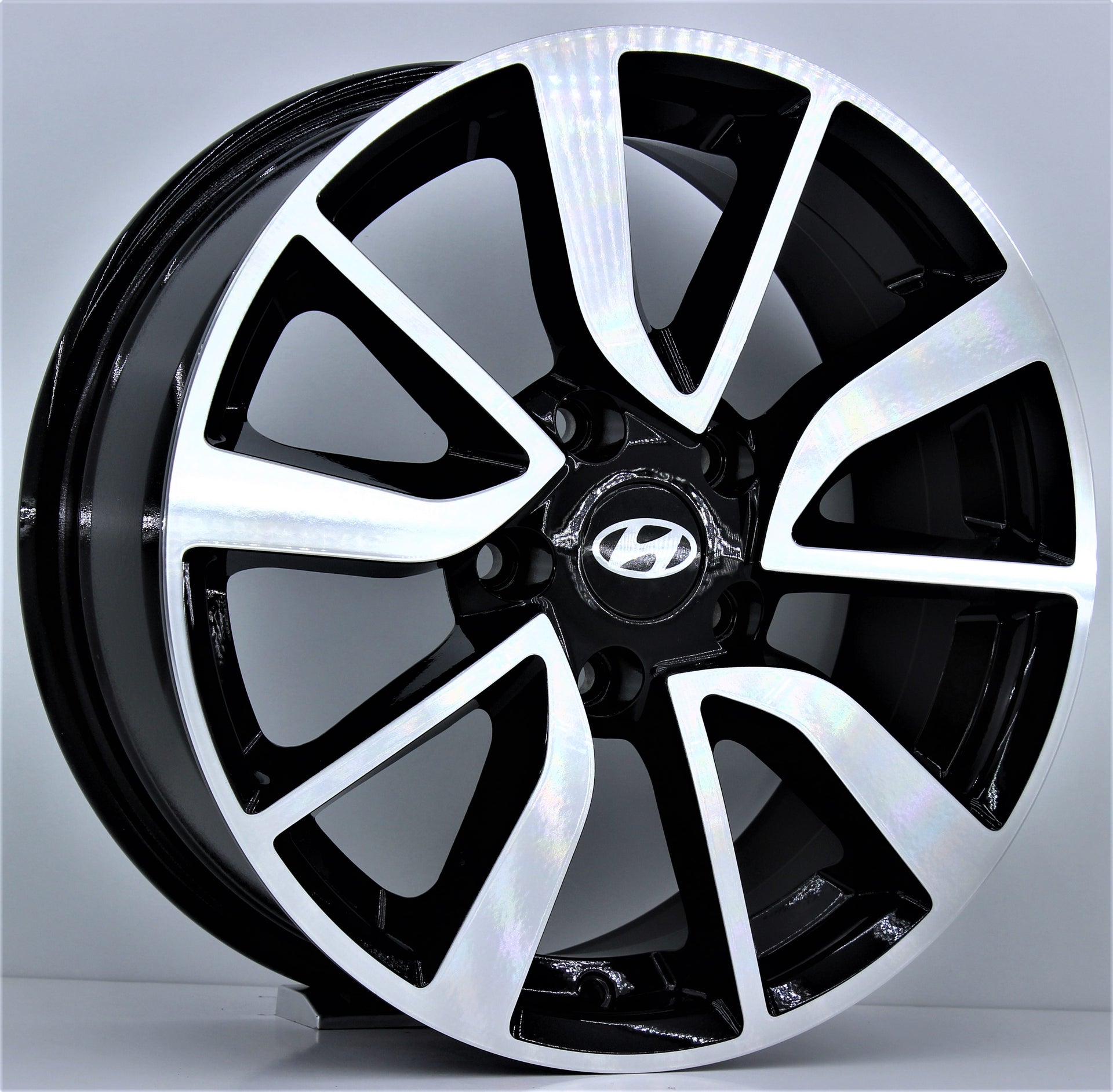 R1 Wheels 16 inç 5*114.3 ET35 Siyah Jant Takımı (J-1126) - KolayOto