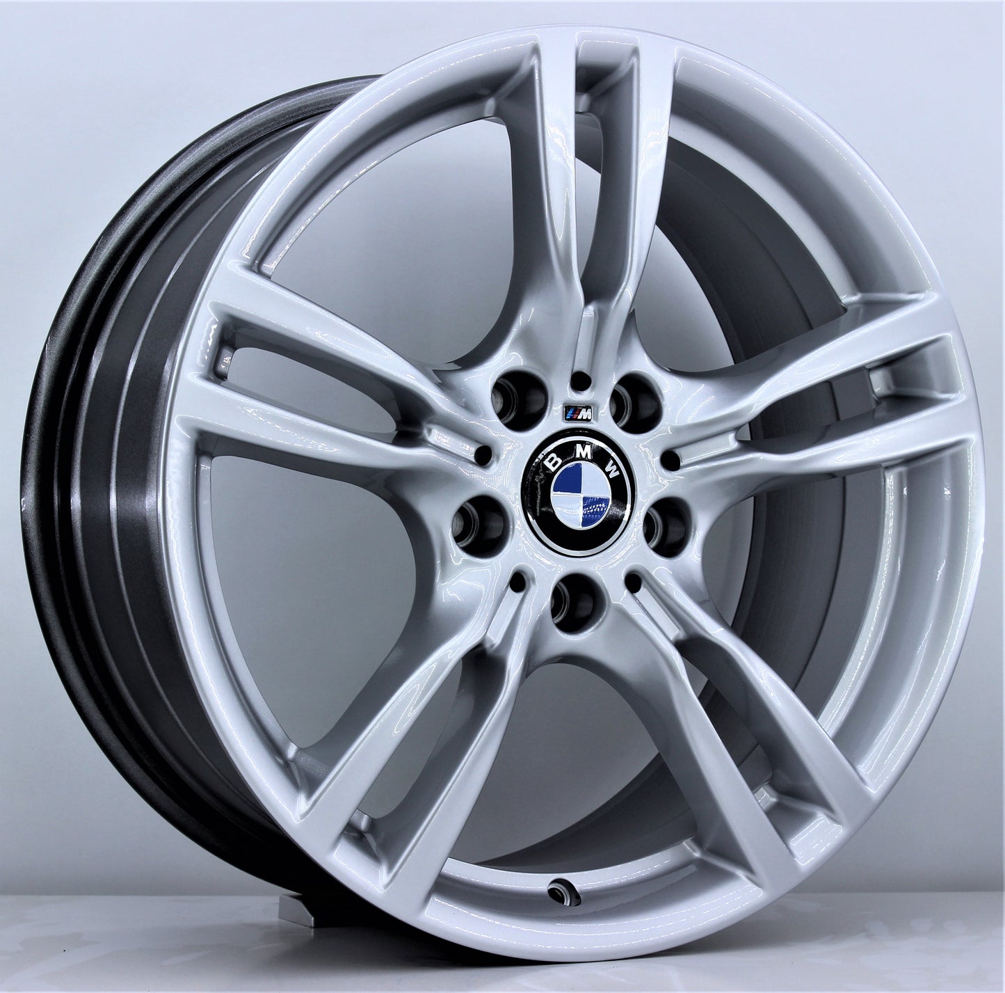 R1 Wheels 18 inç 5*120 ET38 Metalik Gri Jant Takımı (J-475) - KolayOto