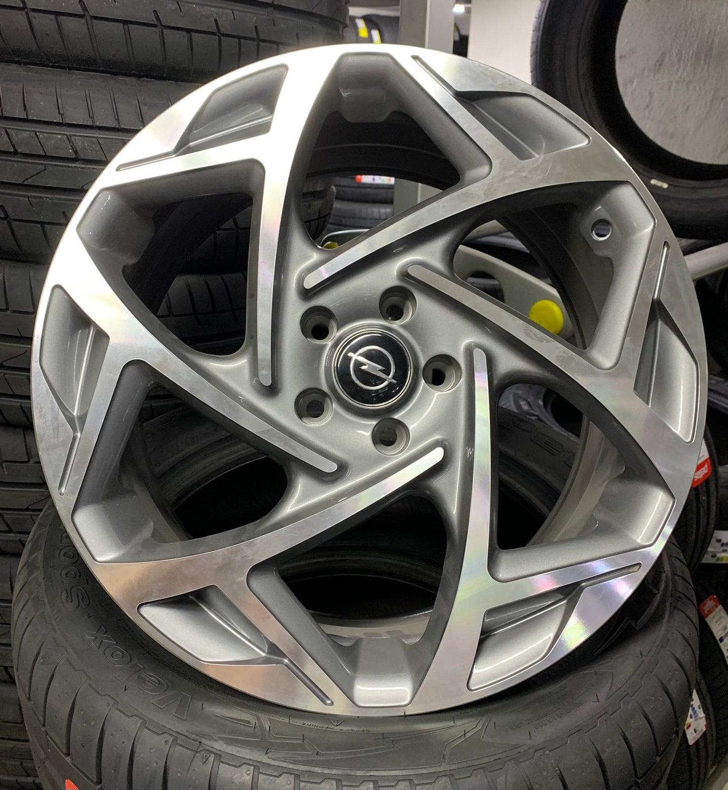 R1 Wheels 18 inç 5*110 ET40 Mat Füme Jant Takımı (J-2035) - KolayOto