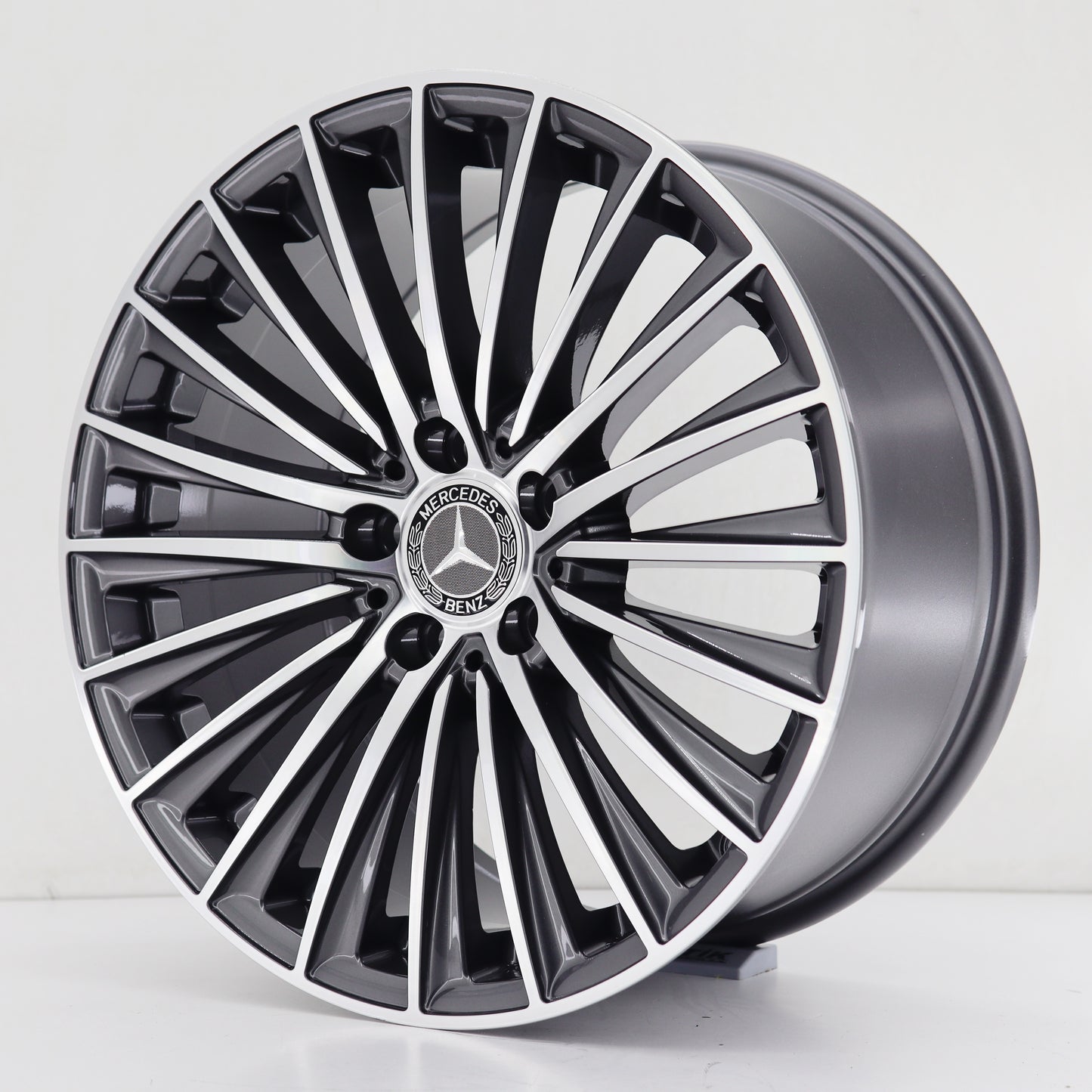 R1 Wheels 18 inç 5*112 ET40 Füme Jant Takımı (J-1435) - KolayOto