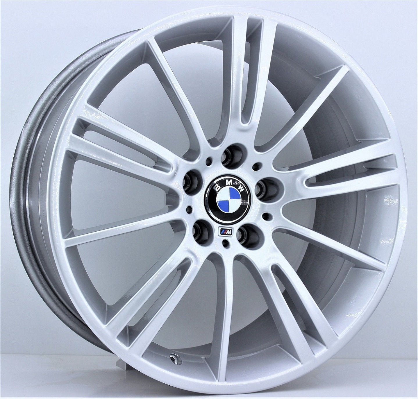 R1 Wheels 18 inç 5*120 ET32 Metalik Gri Jant Takımı (J-418) - KolayOto