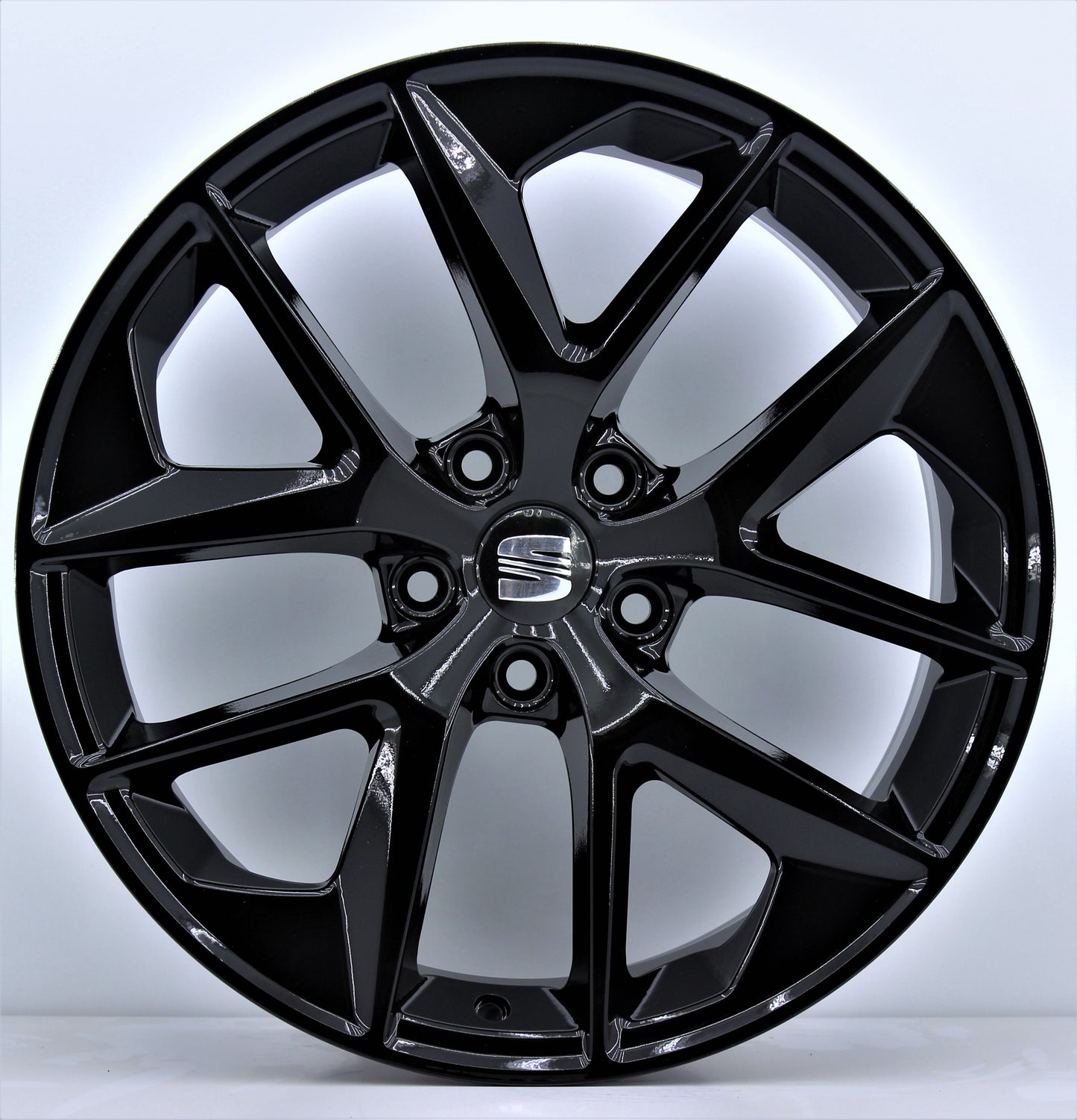 R1 Wheels 18 inç 5*112 ET35 Siyah Jant Takımı (J-1029) - KolayOto