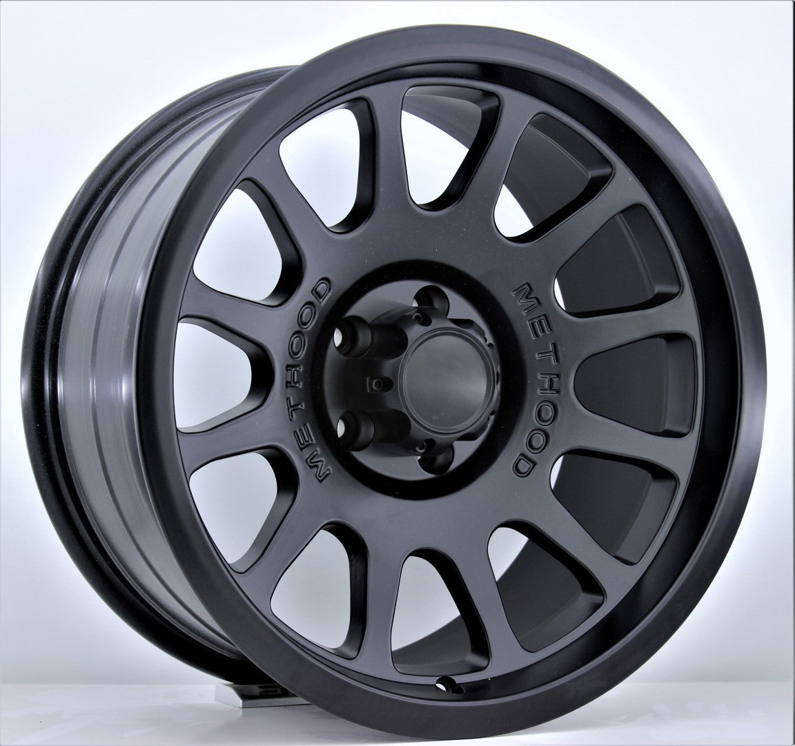 R1 Wheels 18 inç 6*114.3 ET15 Mat Siyah Jant Takımı (J-1014) - KolayOto