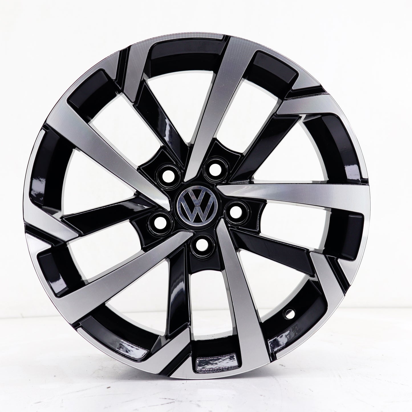 R1 Wheels 15 inç 5*100 ET35 Siyah Jant Takımı (J-382) - KolayOto