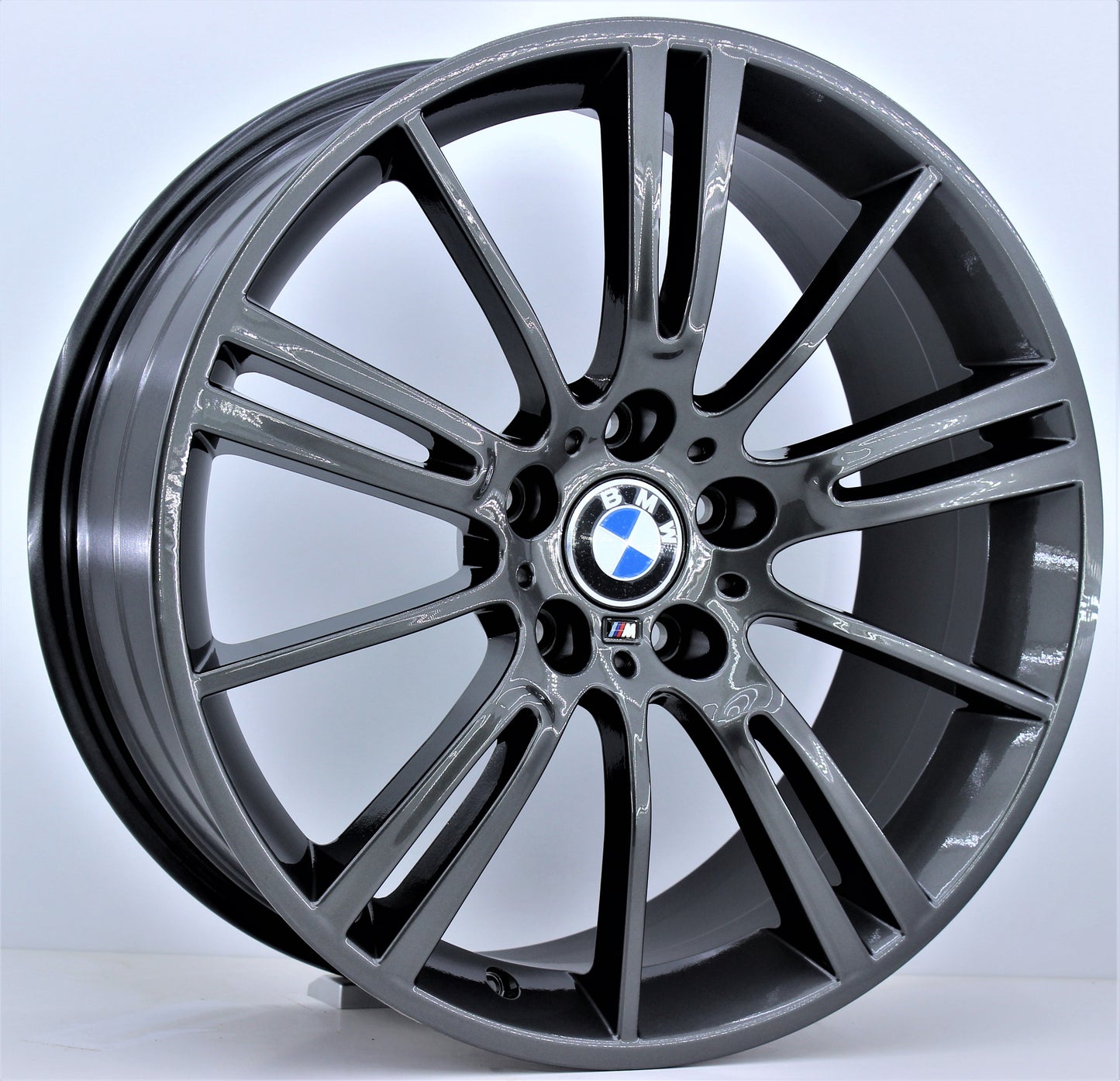 R1 Wheels 19 inç 5*120 ET32 Füme Jant Takımı (J-634) - KolayOto