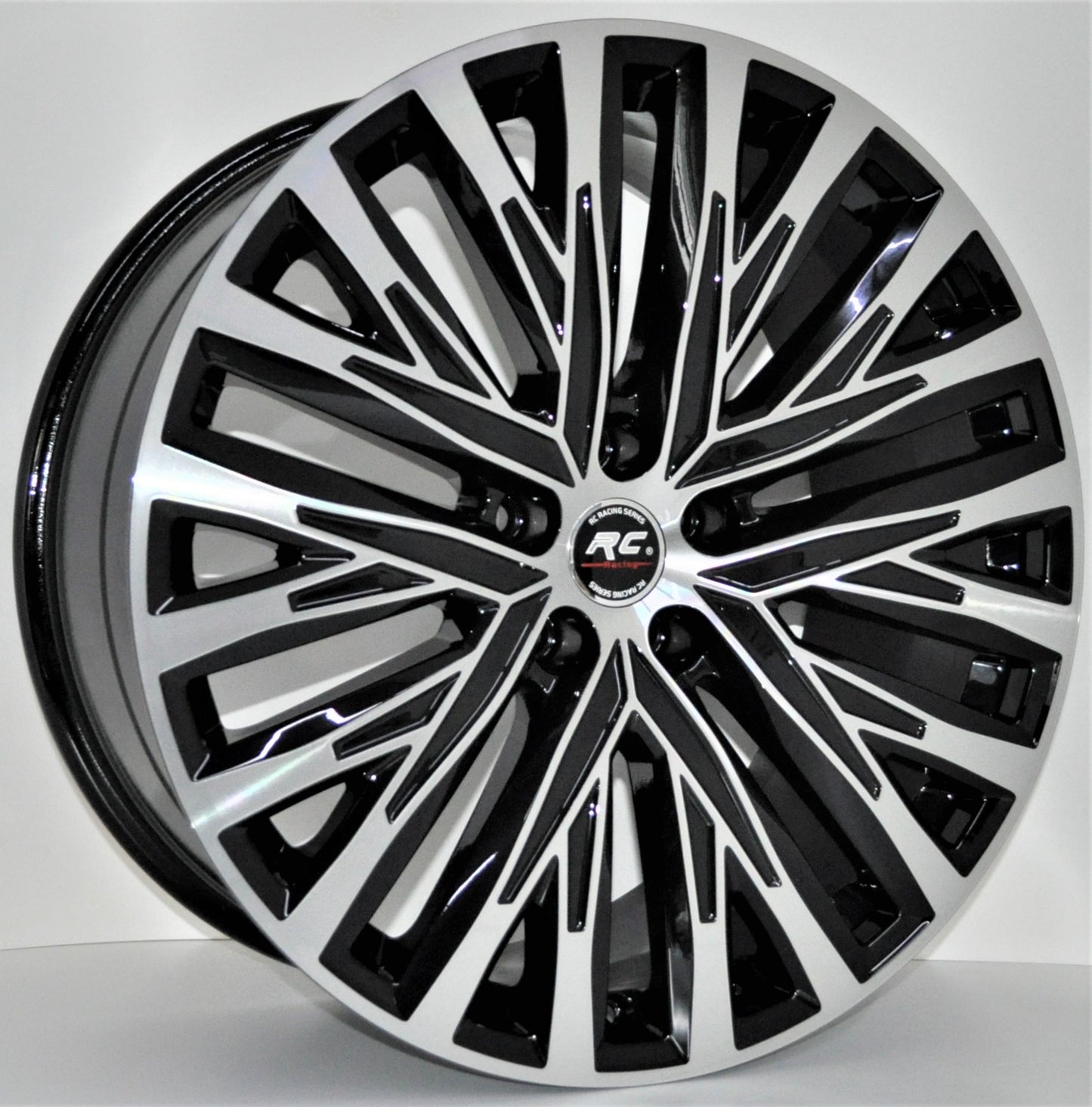 R1 Wheels 20 inç 5*112 ET35 Siyah Jant Takımı (J-668) - KolayOto