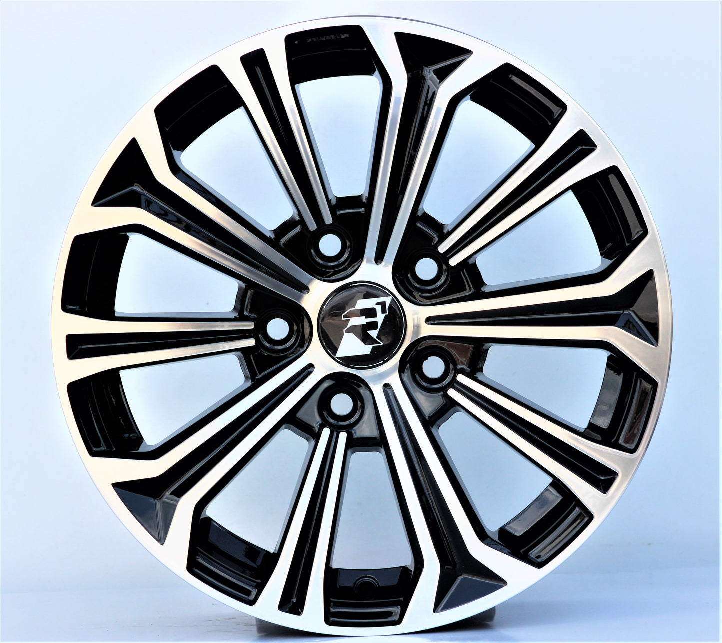 R1 Wheels 15 inç 5*114.3 ET39 Parlak Siyah Jant Takımı (J-186) - KolayOto