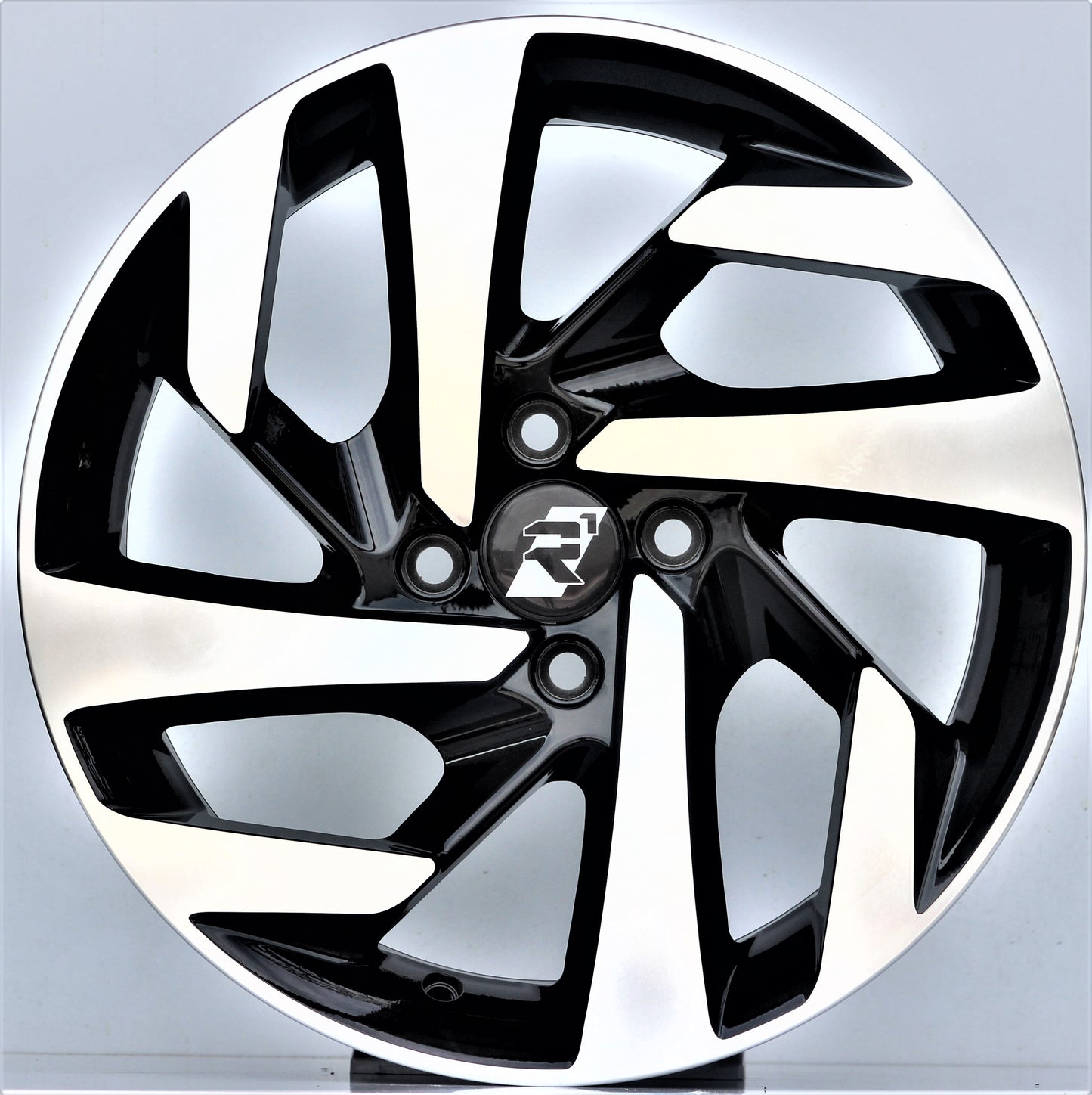 R1 Wheels 16 inç 4*100 ET35 Parlak Siyah Jant Takımı (J-245) - KolayOto