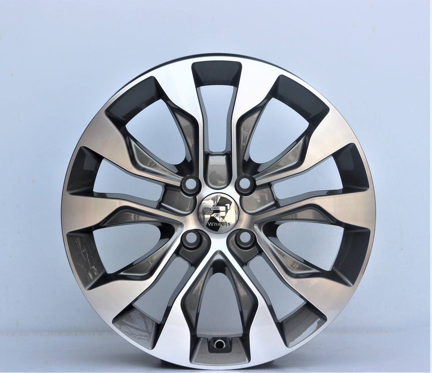 R1 Wheels 16 inç 4*100 ET38 PLP Jant Takımı (J-1300) - KolayOto