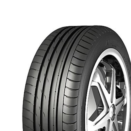 Nankang AS-2 + 235/50R17 96W