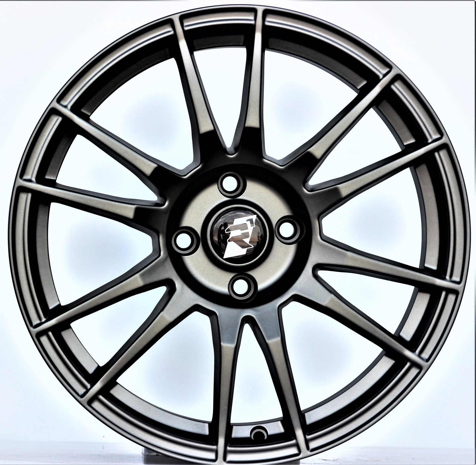 R1 Wheels 17 inç 5*100 ET35 Mat Füme Jant Takımı (J-919) - KolayOto