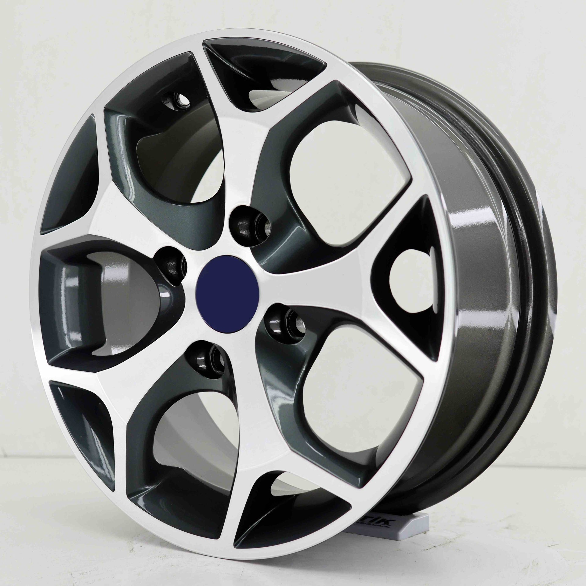 R1 Wheels 15 inç 5*108 ET35 Füme Jant Takımı (J-3605) - KolayOto