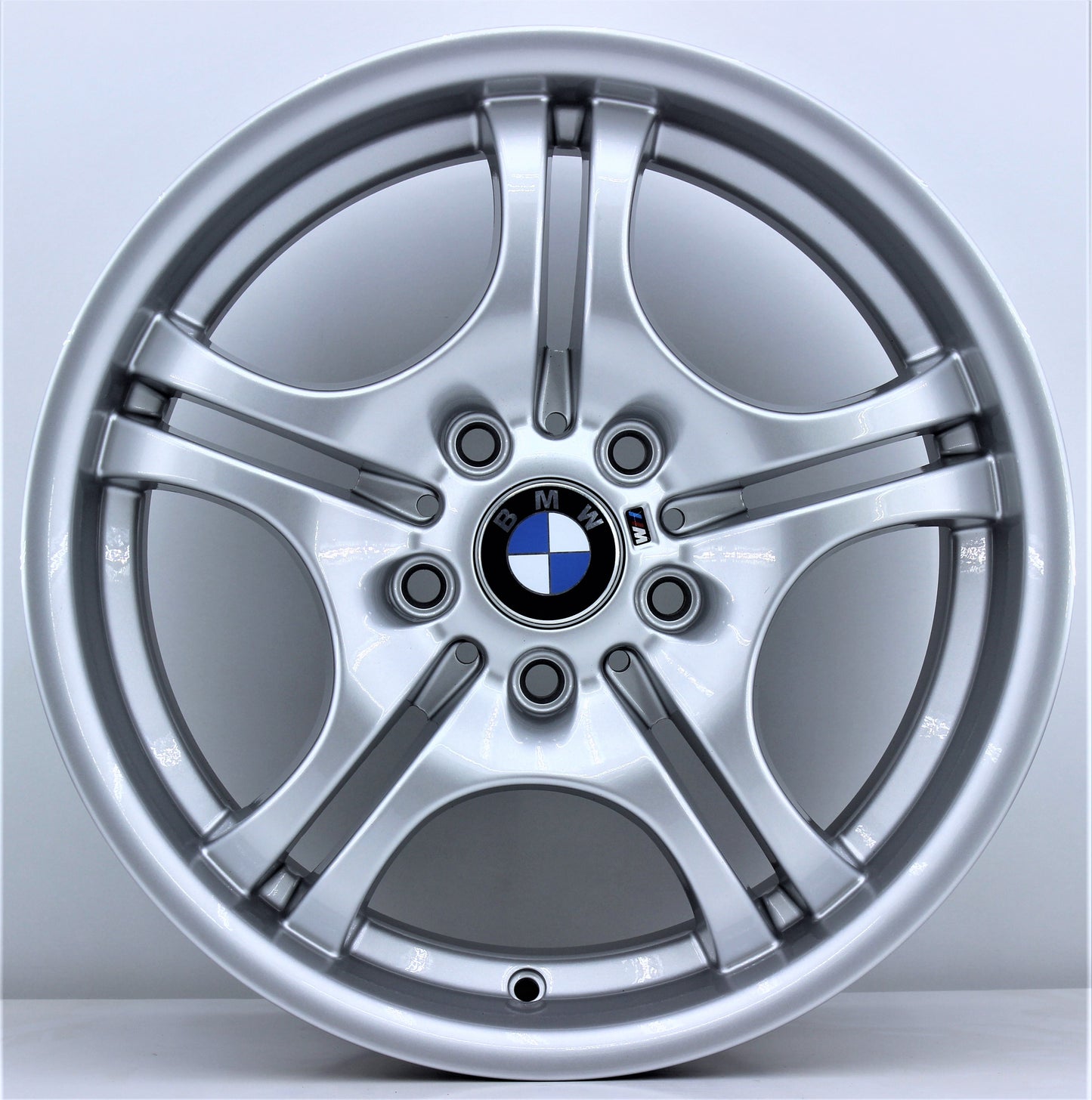 R1 Wheels 17 inç 5*120 ET50 Metalik Gri Jant Takımı (J-468) - KolayOto