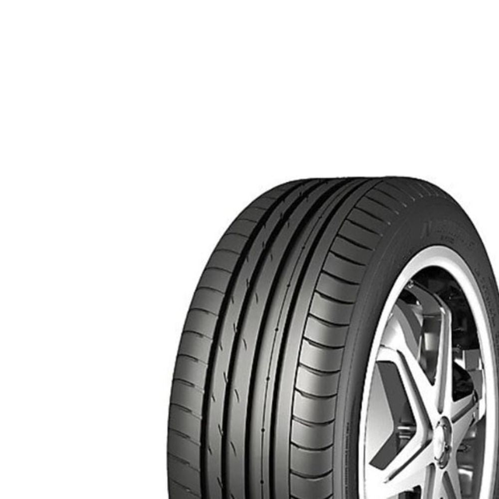 Nankang AS-2 + 215/45R16 90V XL Lastiği