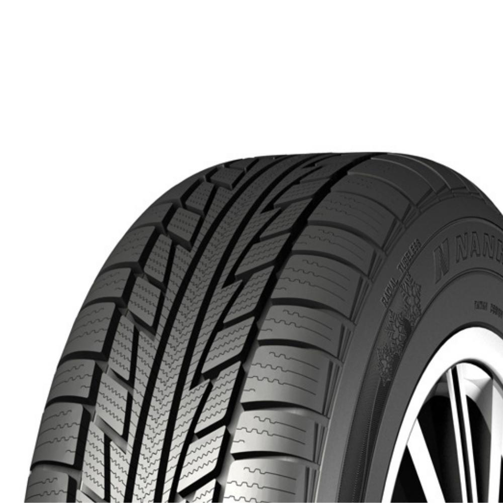 Nankang SV-2 215/40R17 87V Lastiği