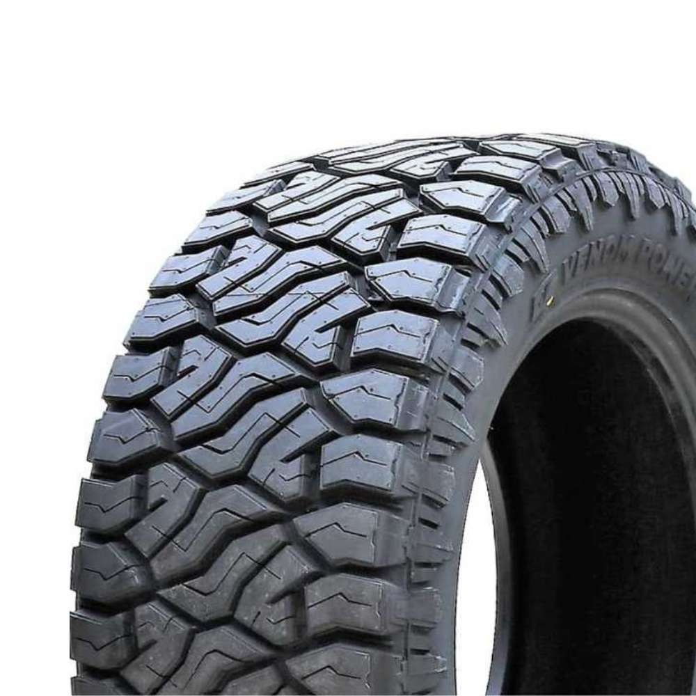 Venom Power Terra Hunter R/T + 40/13.50R17 121Q Lastiği